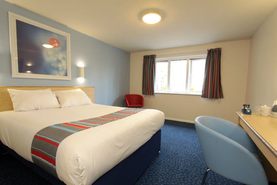 Travelodge Caerphilly Δωμάτιο φωτογραφία